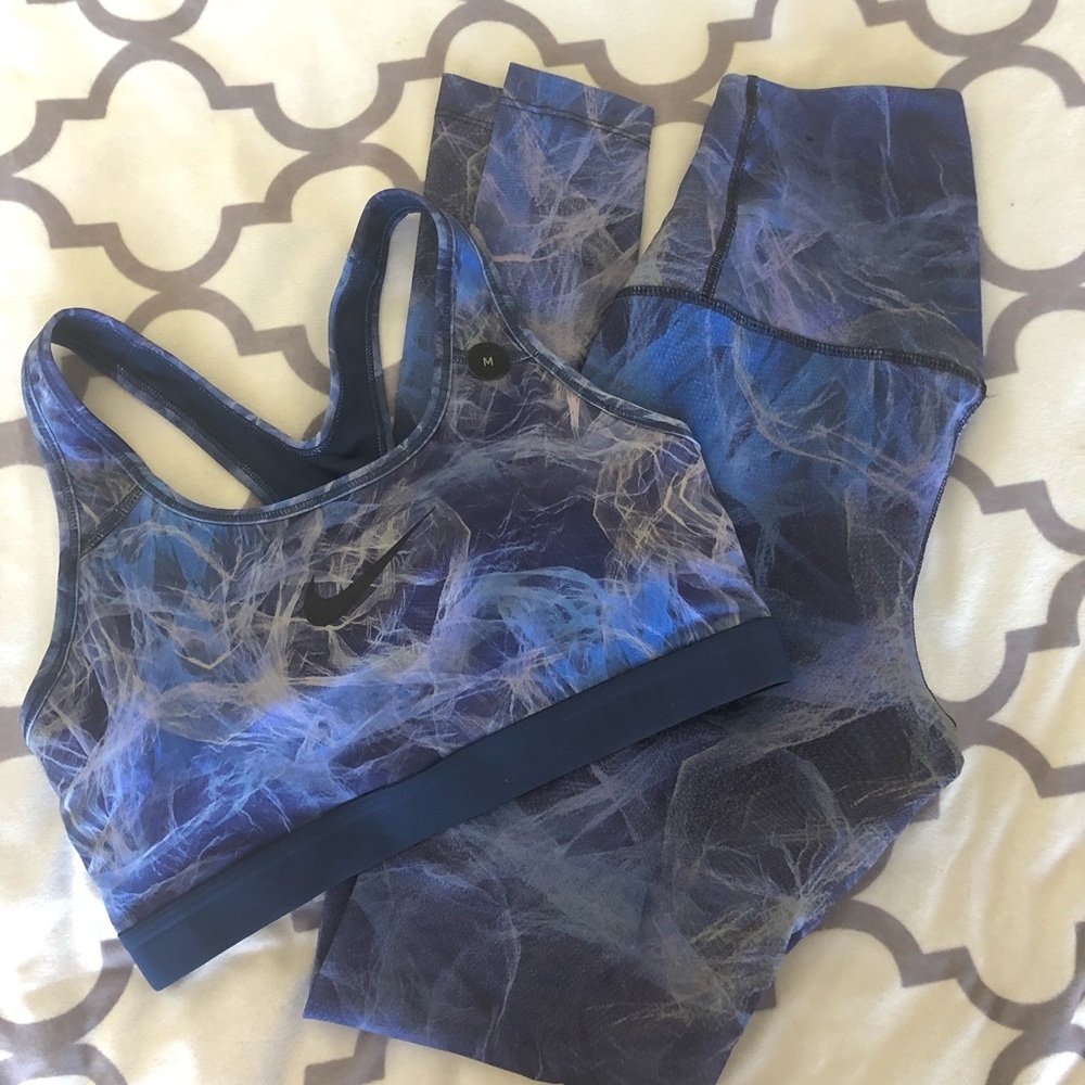 NIKE Dri-fit set